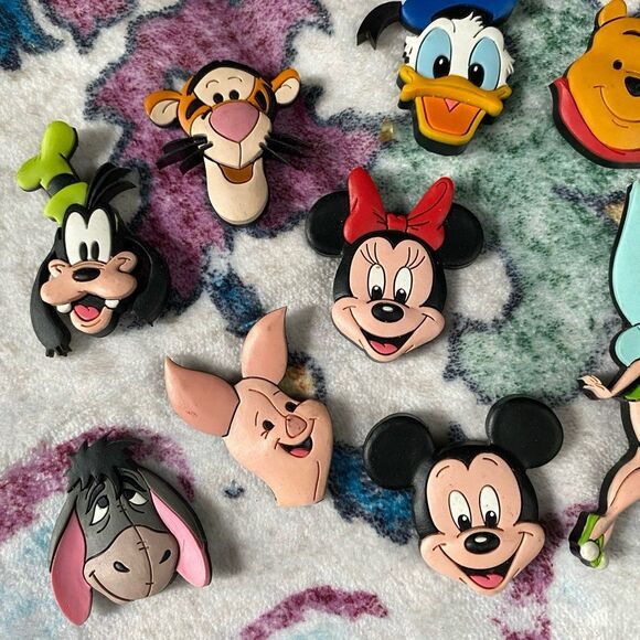 Disney Vintage Parks Pooh Mickey Character Magnet Set soft 3D Goofy tinkerbell 9 - Picture 2 of 6